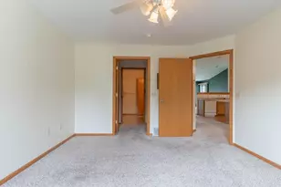4530 E Robin Meadows Ln, Eau Claire, WI 54701 - Photo 14
