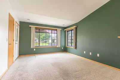 4530 E Robin Meadows Lane, Eau Claire, WI 54701 - Photo 4