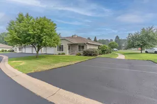 4530 E Robin Meadows Ln, Eau Claire, WI 54701 - Photo 2