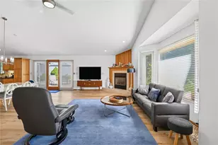 609 Walter St, Spooner, WI 54801 - Photo 6