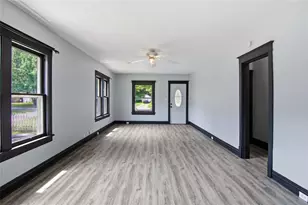 233 Ferry St, Eau Claire, WI 54703 - Photo 16