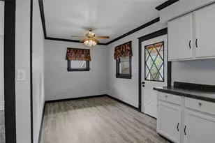 233 Ferry St, Eau Claire, WI 54703 - Photo 8