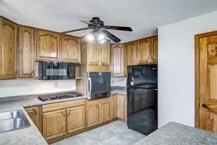 3121 Milton Rd, Eau Claire, WI 54703 - Photo 8