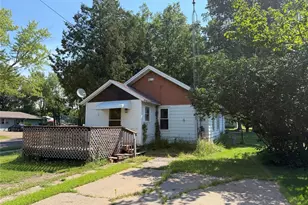220 5th St, Cornell, WI 54732 - Photo 4