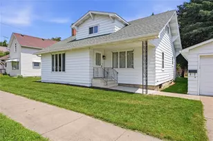 136 Barber St, Stanley, WI 54768 - Photo 4