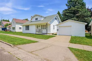 136 Barber St, Stanley, WI 54768 - Photo 2
