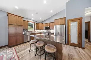 911 67th Ave, Hudson, WI 54016 - Photo 4