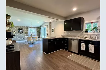 601 E Grand Avenue, Chippewa Falls, WI 54729 - Photo 8