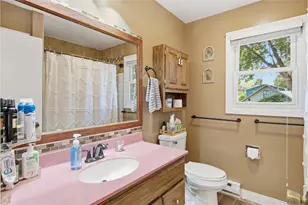 3417 Locust Ln, Eau Claire, WI 54703 - Photo 10