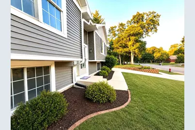 718 Farr Court, Eau Claire, WI 54701 - Photo 4