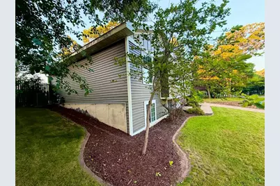 718 Farr Court, Eau Claire, WI 54701 - Photo 2