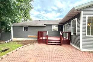 718 Farr Ct, Eau Claire, WI 54701 - Photo 8