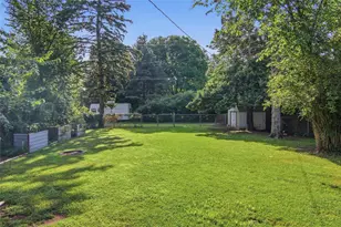 1608 Douglas St, Menomonie, WI 54751 - Photo 8