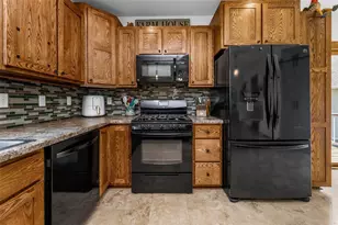 18631 Hobson St, Whitehall, WI 54773 - Photo 8