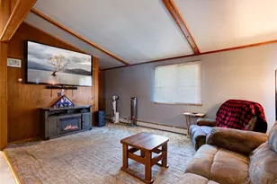 1608 Tainter St, Menomonie, WI 54751 - Photo 6