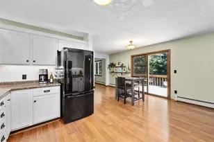 604 Manor Ct, Altoona, WI 54720 - Photo 14