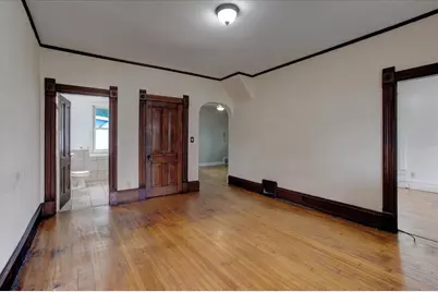 523-525 Bay Street #2, Chippewa Falls, WI 54729 - Photo 8