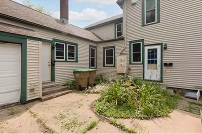 523-525 Bay Street #2, Chippewa Falls, WI 54729 - Photo 2