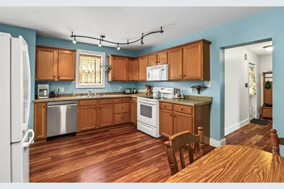 238 Illinois Street, Eau Claire, WI 54703 - Photo 6