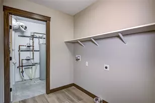 700 Sequoia Dr, Altoona, WI 54720 - Photo 24