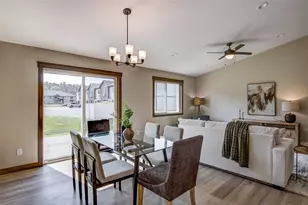 700 Sequoia Dr, Altoona, WI 54720 - Photo 12