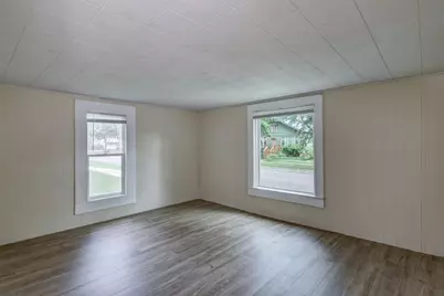 317 Stanley Street, Chippewa Falls, WI 54729 - Photo 2
