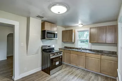 317 Stanley Street, Chippewa Falls, WI 54729 - Photo 6
