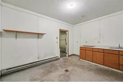137 Canterbury Road, Eau Claire, WI 54701 - Photo 32