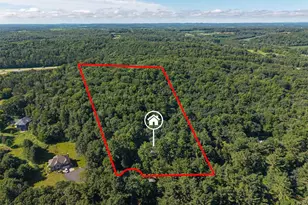 137 Canterbury Rd, Eau Claire, WI 54701 - Photo 2