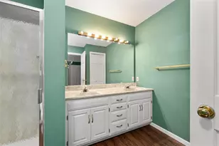 137 Canterbury Rd, Eau Claire, WI 54701 - Photo 16