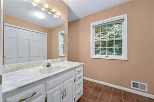 137 Canterbury Rd, Eau Claire, WI 54701 - Photo 20