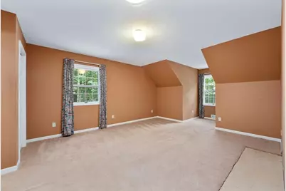 137 Canterbury Road, Eau Claire, WI 54701 - Photo 18