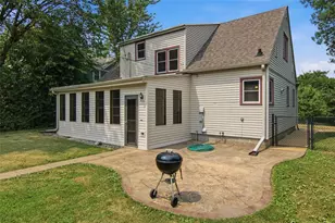 311 W Spruce St, Chippewa Falls, WI 54729 - Photo 4