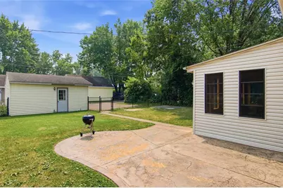 311 W Spruce Street, Chippewa Falls, WI 54729 - Photo 6