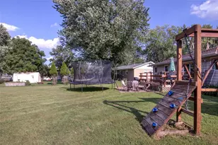 1216 Blueberry Dr, Eau Claire, WI 54703 - Photo 30