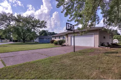 1216 Blueberry Drive, Eau Claire, WI 54703 - Photo 36