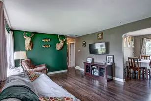 1216 Blueberry Dr, Eau Claire, WI 54703 - Photo 2