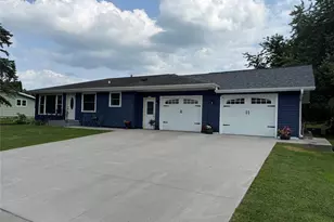 1125 Pleasant Ave, Arcadia, WI 54612 - Photo 2