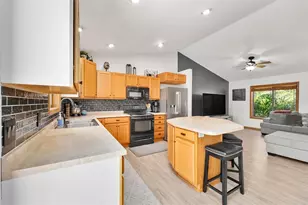 403 Brookshire Ct, Altoona, WI 54720 - Photo 16