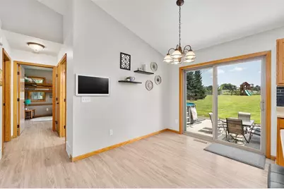 403 Brookshire Court, Altoona, WI 54720 - Photo 18