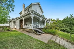 126 W Cedar St, Chippewa Falls, WI 54729 - Photo 2