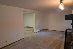 809 Kimberly Dr, Eau Claire, WI 54703 - Photo 18