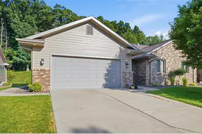 2615 E Princeton Avenue, Eau Claire, WI 54703 - Photo 2