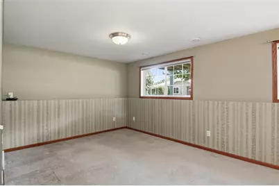 4205 E Hamilton Avenue, Eau Claire, WI 54701 - Photo 32