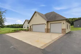 W860 Cedar Rd, Eau Claire, WI 54701 - Photo 12