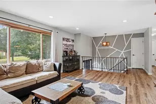 1238 Dogwood Dr, Eau Claire, WI 54701 - Photo 8