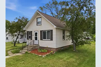 1815 Omaha Street, Eau Claire, WI 54703 - Photo 2