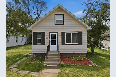 1815 Omaha Street, Eau Claire, WI 54703 - Photo 1