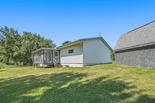 317 Grant St, Augusta, WI 54722 - Photo 6