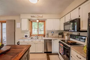 1127 5th St, Altoona, WI 54720 - Photo 8